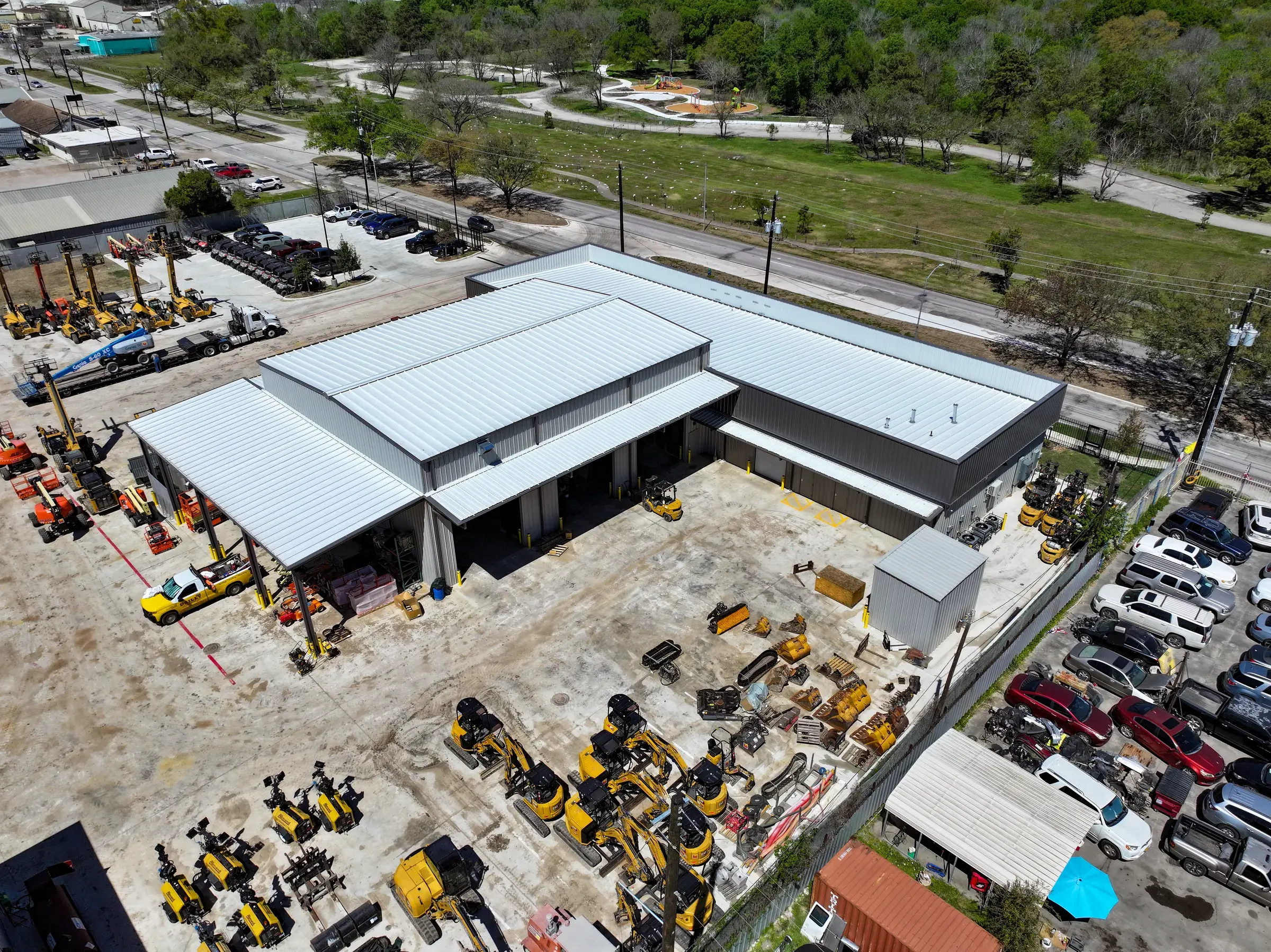 Aerial view of the completed facility and the equipment yard around it